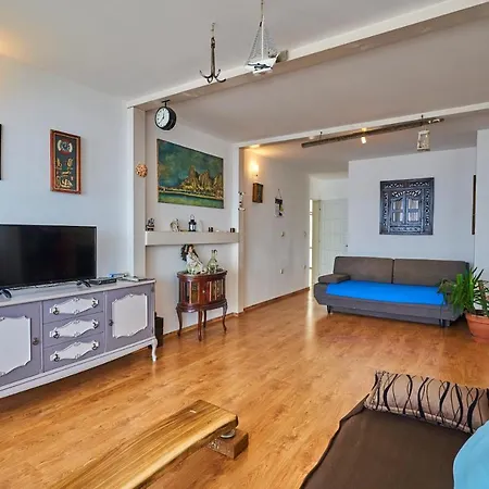 Milina Apartment *