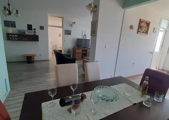 Milina Apartament *